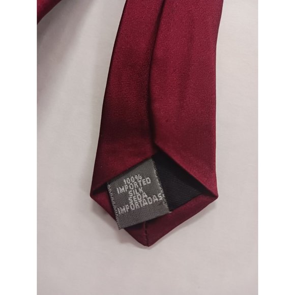 Arrow 100% Imported Silk Men's Tie Red Made in the USA - Picture 3 of 4